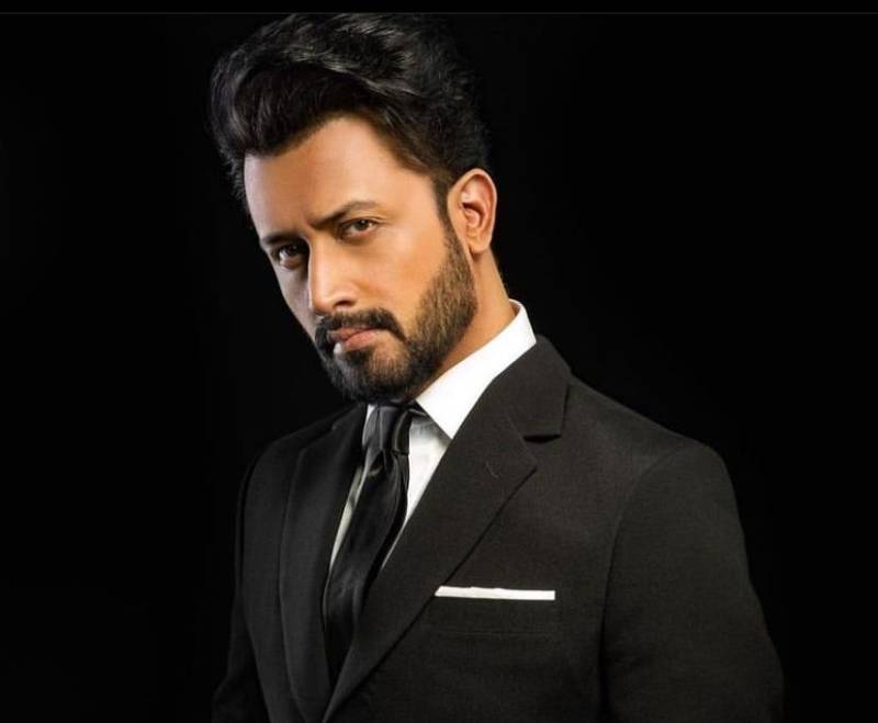 Atif Aslam wins hearts with recent fan interaction 