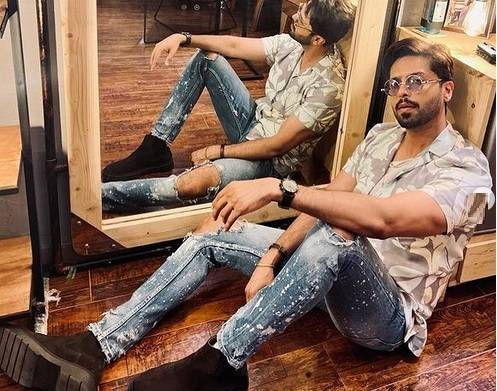 Birthday wishes pour in for Fahad Mustafa