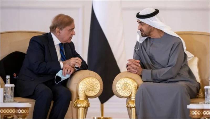 Pakistani PM hails UAE investment in phone call with Emirate ruler 