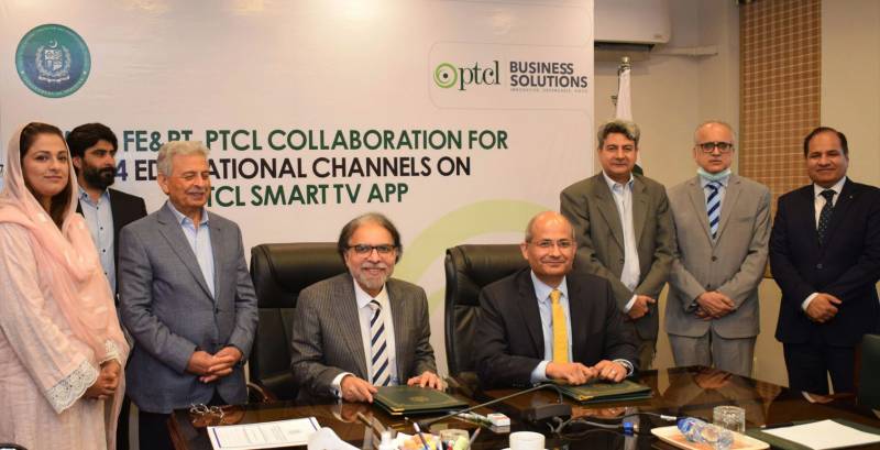 Ministry of Federal Education & Professional Training inks contract with PTCL to run 4 educational channels on PTCL Smart TV App