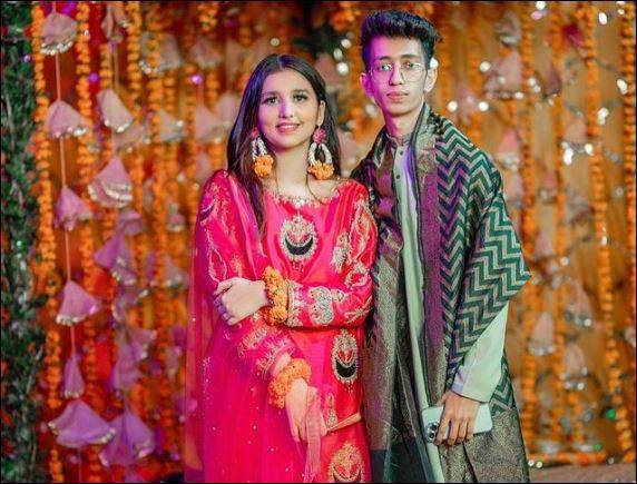 Viral young couple Nimra and Asad blessed with first child (VIDEO)