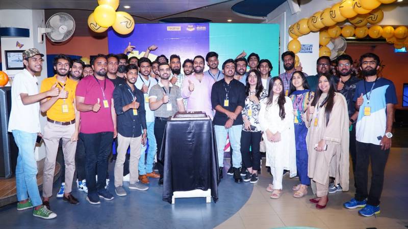 realme Unveils its Production Process to its Community with a Visit to its Assembly Plant in Pakistan