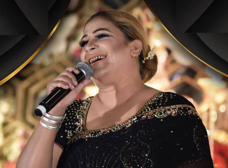 Naseebo Lal rocks the audience at US concert 