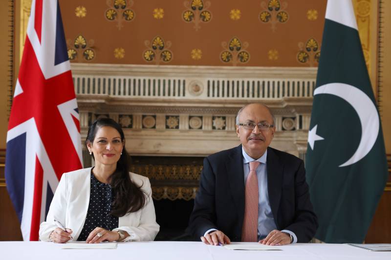Pakistan, UK ink agreement for repatriation of convicted criminals
