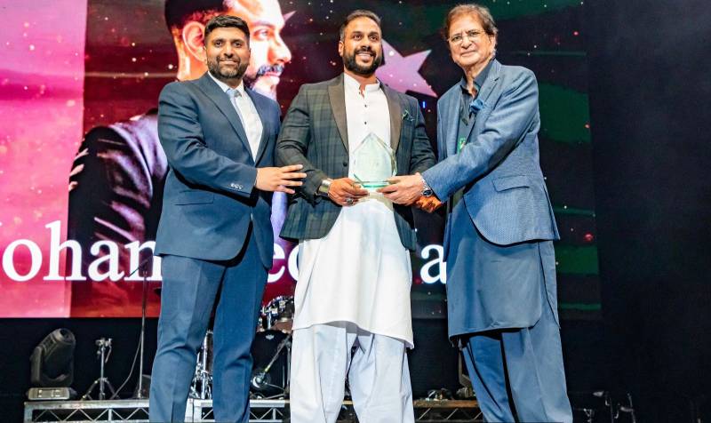 Royal Nawaab owner Mohammed Waqaas gets major business award at Imran Khan event