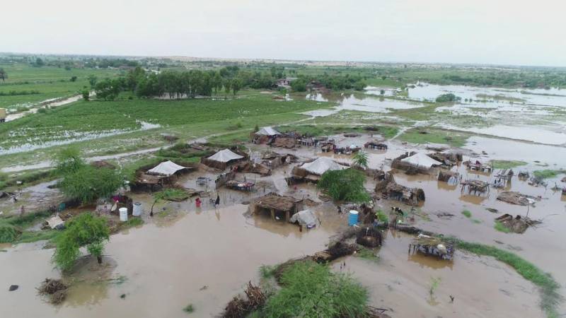 Pakistan floods death toll reaches 1,033