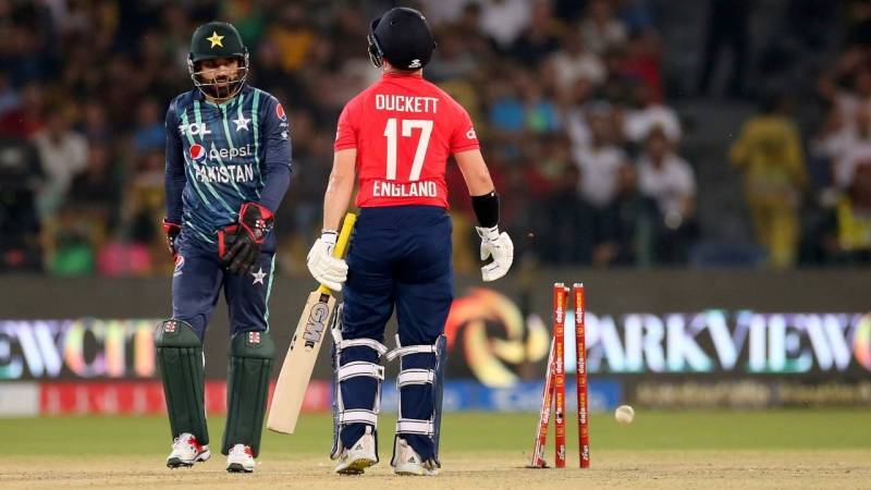 PAKvENG: England beat Pakistan by 67 runs to win T20I series