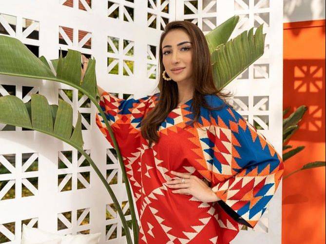 Anoushey Ashraf impresses fans with new funny video