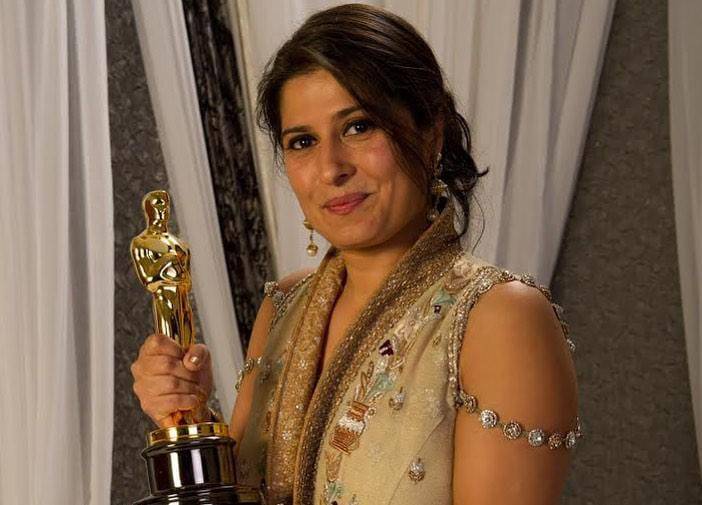 Sharmeen Obaid Chinoy to return LSA award following Feroze Khan's nomination