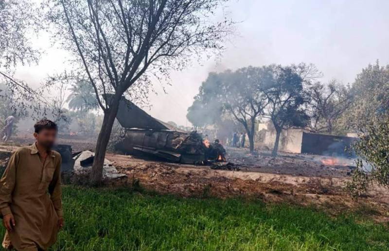 PAF given one-week to compensate family of man killed in Karachi aircraft crash