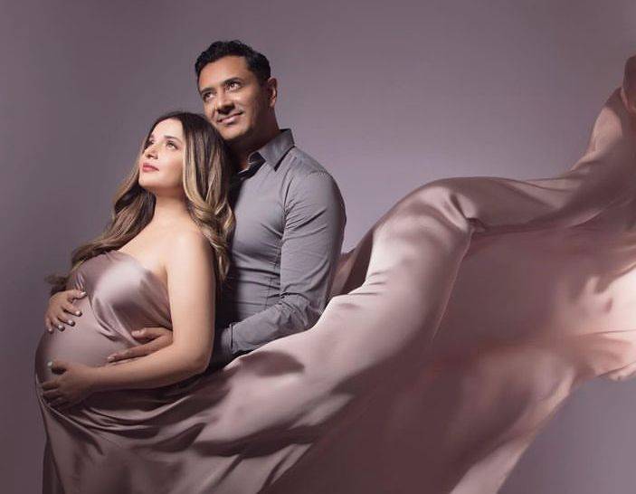 Armeena Khan claps back at haters trolling her for her maternity photoshoot