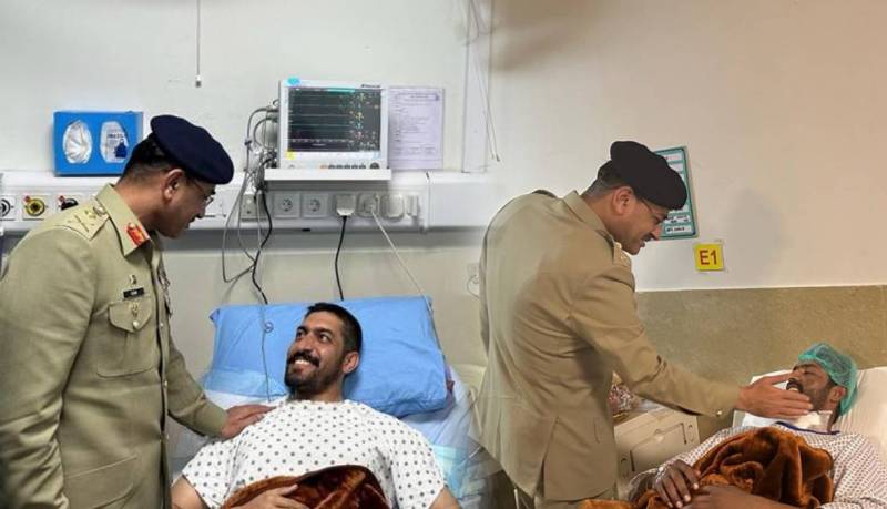 Pakistan Army Chief visits officers, soldiers injured in Bannu Operation: ISPR