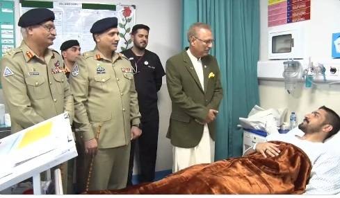 President Alvi visits Pakistan Army officers, soldiers injured in Bannu CTD complex operation