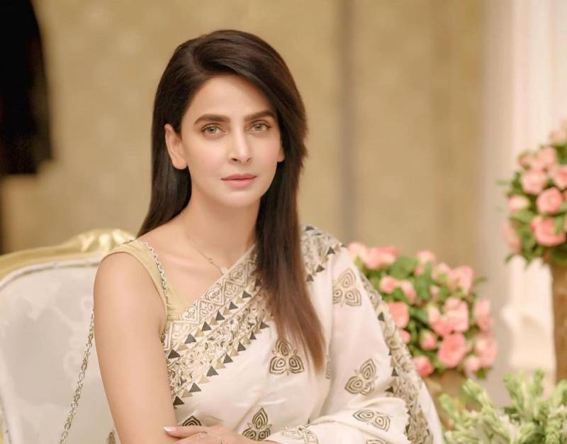Saba Qamar steals hearts with new sizzling photos in ivory saree