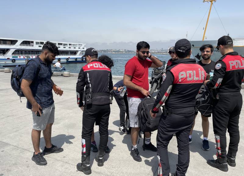 Turkey deports over 1000 irregular migrants in 5 days