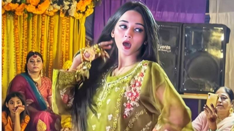 Tiktoker Ayesha Mano fails to impress in new dance video