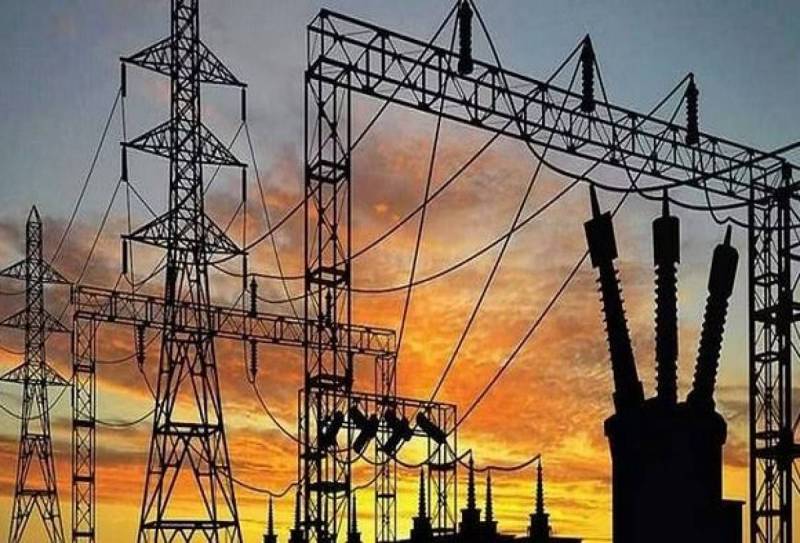 Power surge behind Pakistan blackout, says report