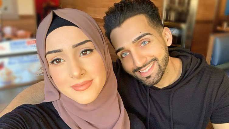 Sham Idrees and Froggy take a break in their relationship