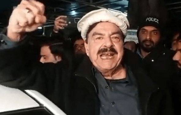 Sheikh Rasheed moves IHC to block possible transfer to Karachi in new case