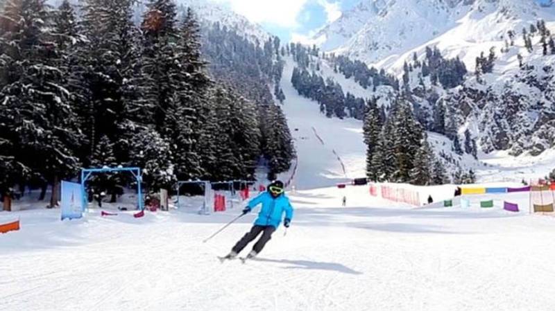 Shah Khan Ski Cup, Snowboarding Championship kick off in northern Pakistan