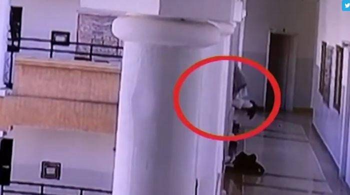 Hyderabad student ends life by jumping off school building