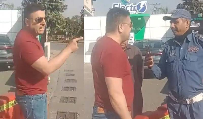 'Army officer' hurls abuses, threats at traffic warden in Islamabad for stopping him during VVIP movement