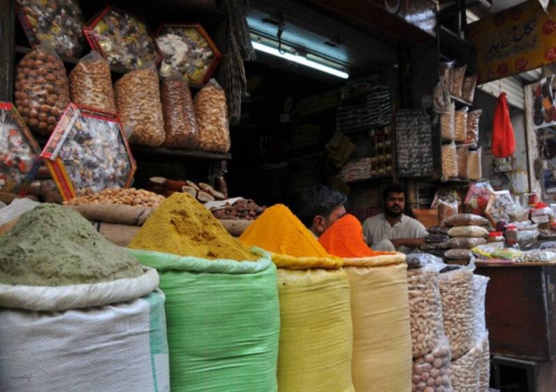 Weekly inflation reaches 42.27pc in Pakistan