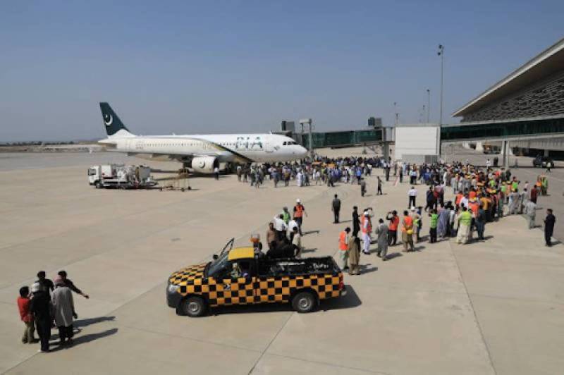 Pakistan moves forward on outsourcing of three major airports 