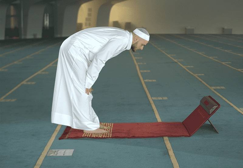 Qatari man wins gold in Geneva for world’s first smart prayer rug