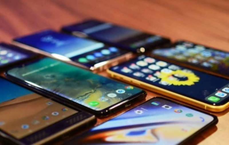 Has Pakistan increased tax on smartphones in Budget 2023-24?