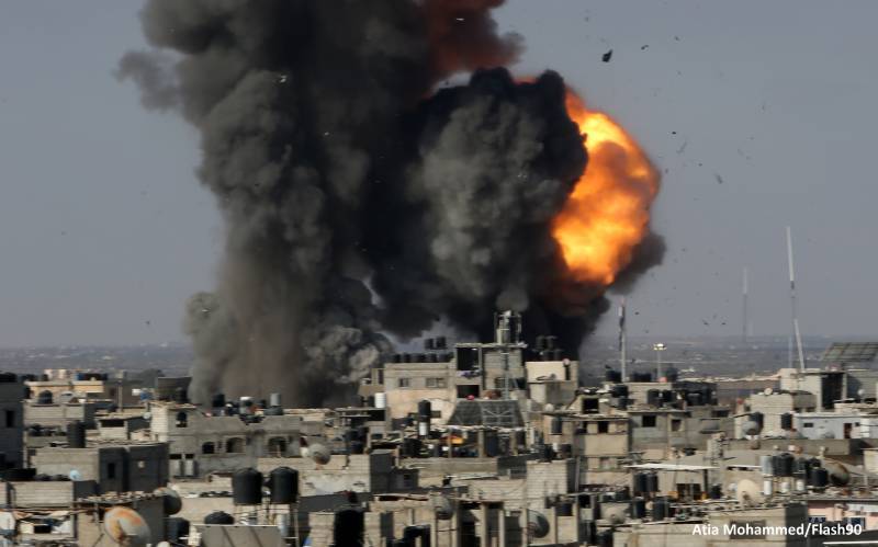Six Palestinians killed in Israeli raid on refugee camp