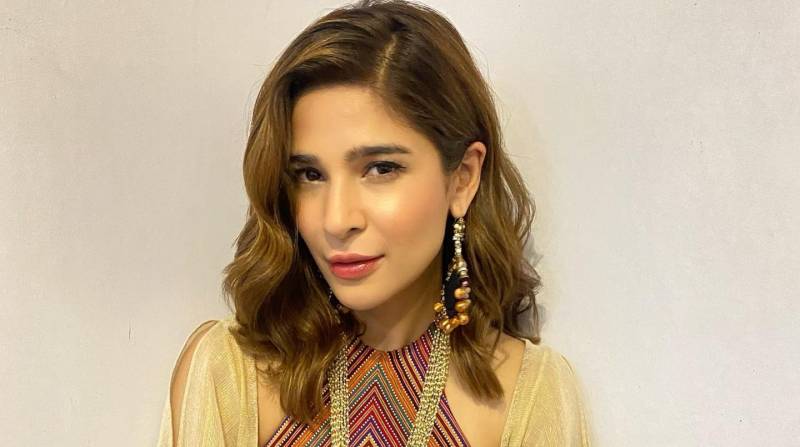 Ayesha Omar's workout sesh steals netizens' attention 