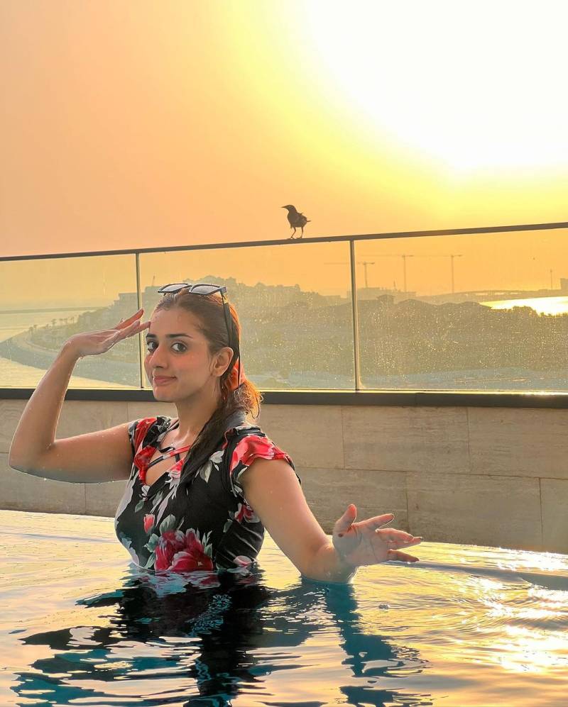 Jannat Mirza beats the heat in swimming pool; pictures go viral