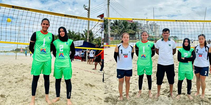 Pakistani women's beach volleyball team beat Kyrgyzstan for their first ever int'l victory