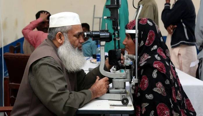 Several patients lose vision in Lahore, Kasur following eye injection reaction