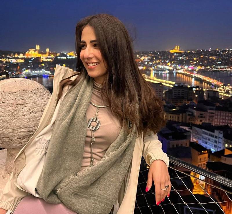  From Toronto to Stardom: Ushna Shah reflects on her acting journey