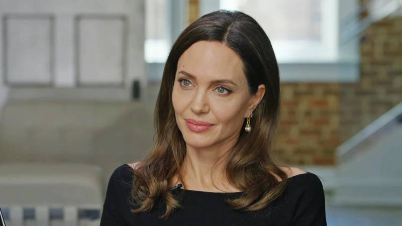 Angelina Jolie 'saddened' by Pakistan's decision to expel Afghan refugees
