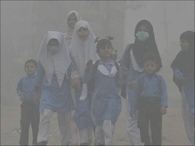 LHC orders closure of schools on Saturdays to curb smog