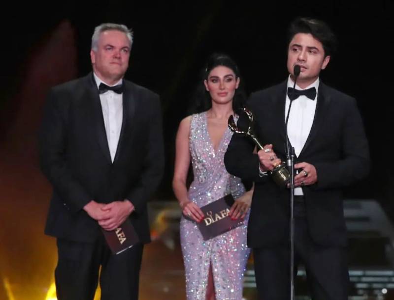 Ali Zafar uses Best Singer win to call for end to genocide in Palestine
