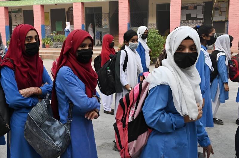 Punjab notifies closure of schools on Friday, Saturday in smog-hit cities