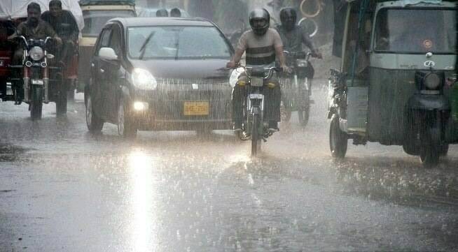 Karachi Weather Update: First winter rain brings temperature down in port city