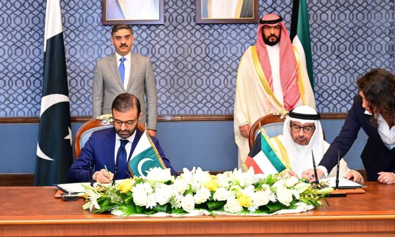 Pakistan inks several agreements with Kuwait to attract multi-billion dollars investment 
