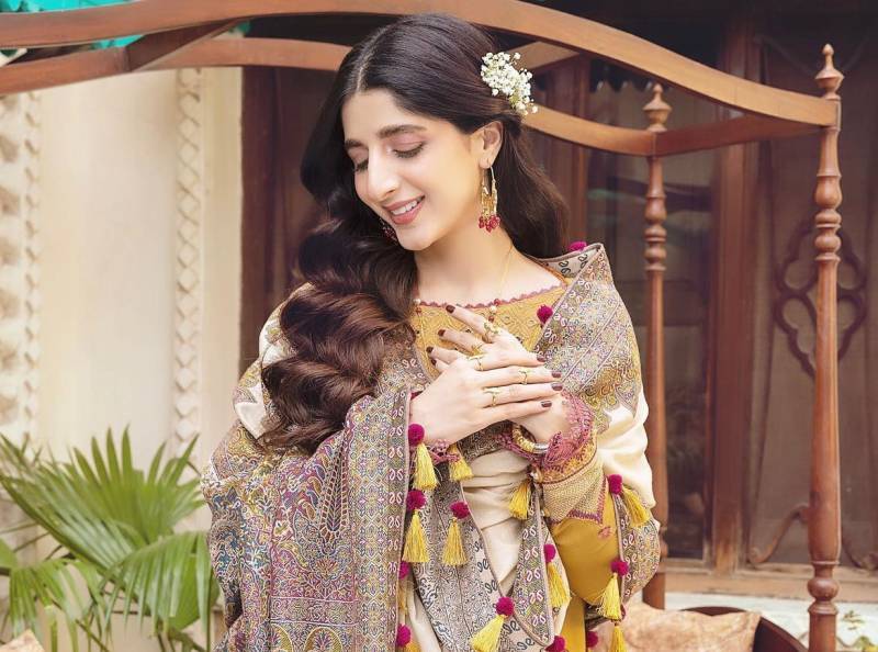 Mawra Hocane keeps fans guessing about her next move