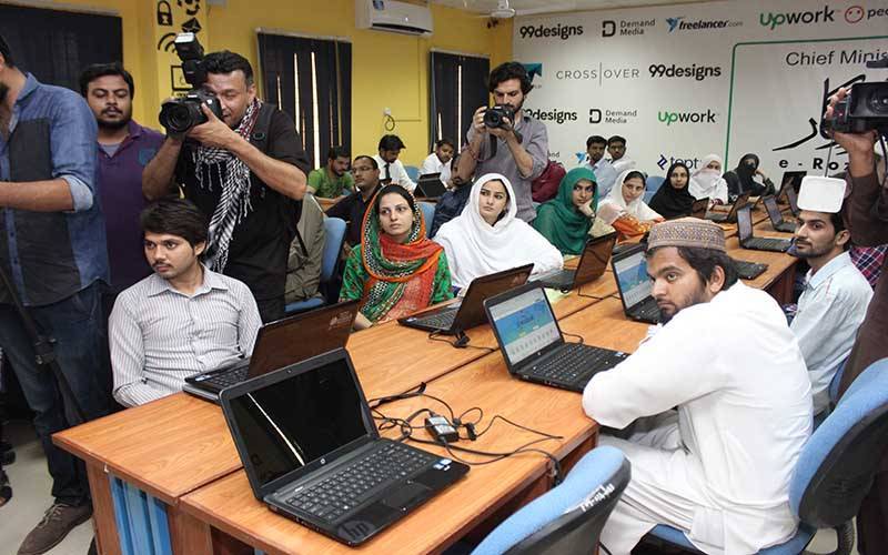Over 7,000 youth join e-Rozgaar Training Programme