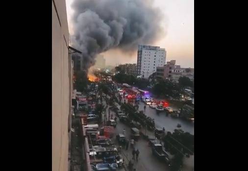 At least three killed in Karachi mall-residential complex fire