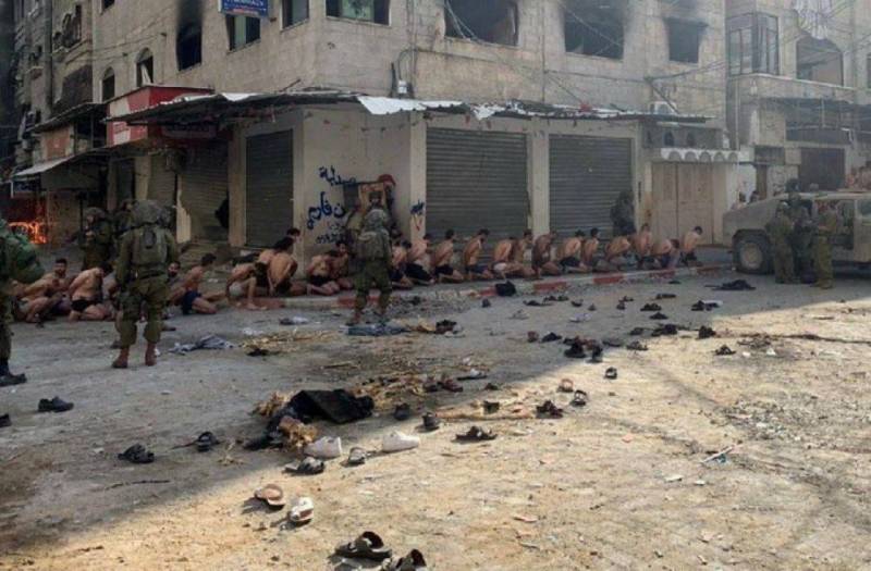 Israeli Army strips Palestinian men naked in Northern Gaza