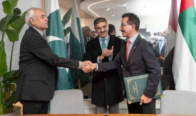 Pakistan, UAE sign over $3b investment pacts in multiple fields