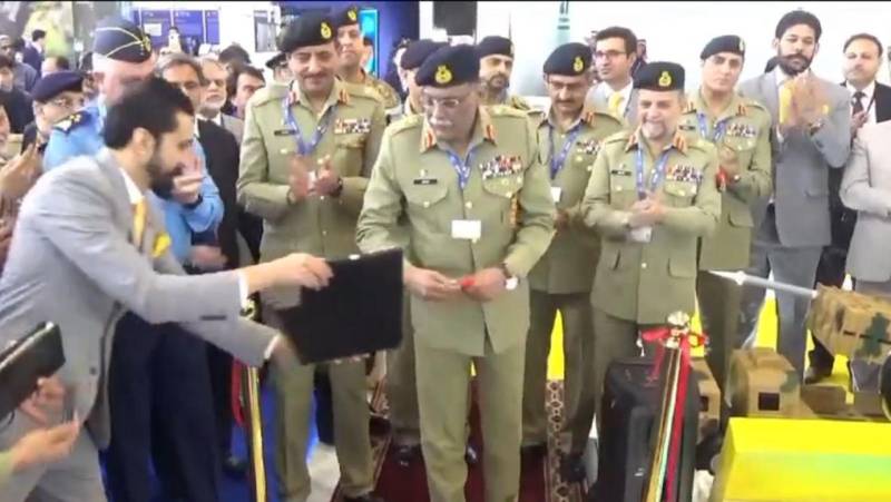 Top general inaugurates Pakistan’s Pavilion at World Defence Show