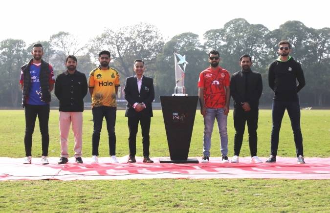 PSL 9 trophy unveiled in Lahore