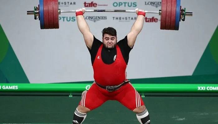What Are the Current Powerlifting Records? (2024)